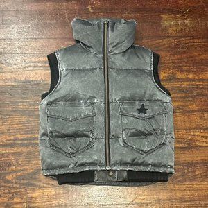 Vintage Levi’s puffer vest